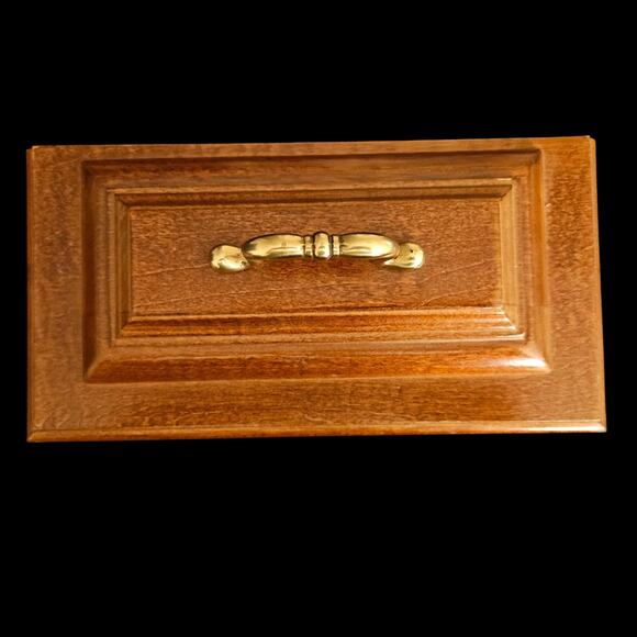 Howard Miller Mantel Clock 612-481 Quartz Brass Handle No Chimes Wood Case USA - Picture 5 of 9
